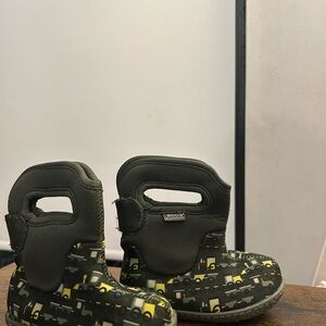 Bogs Kids Black and Green Truck-Print Waterproof Boots